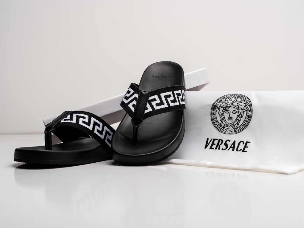 Сланцы Versace